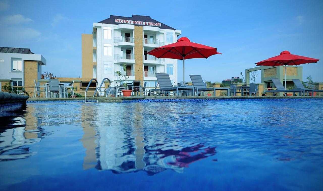 Regency Resort Singida Kültér fotó