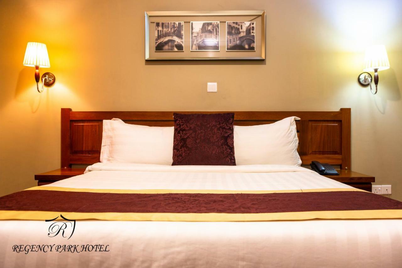 Regency Resort Singida Kültér fotó